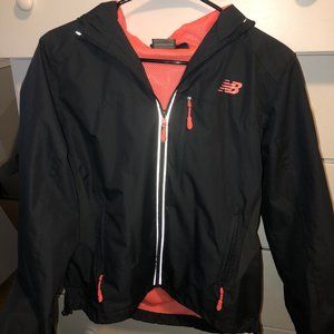 Woman's NewBalance windbreaker